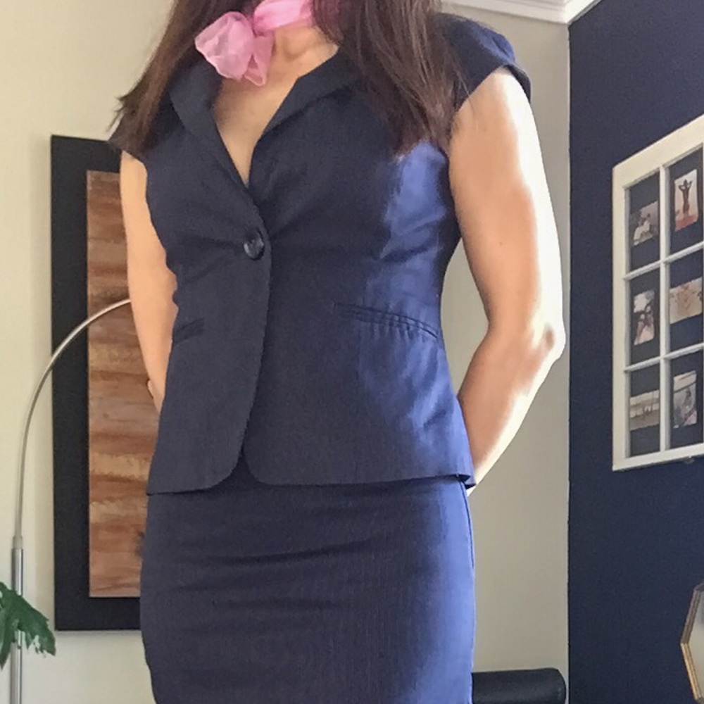Ann Taylor Sleeveless Blazer / Vest